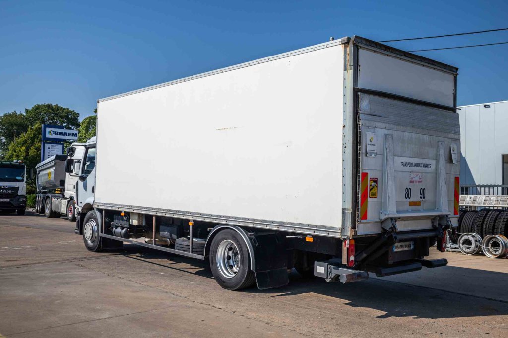 RENAULT MIDLUM 280DXI+POUSSIN/CHICKEN/KUIKEN/KÛKEN 2008 E62062 Renault MIDLUM 280DXI+POUSSIN/CHICKEN/KUIKEN/KÛKEN 2008 1 i...