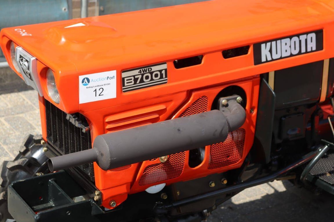 Mini tractor Kubota B7001 Diesel B7001 1 image 14