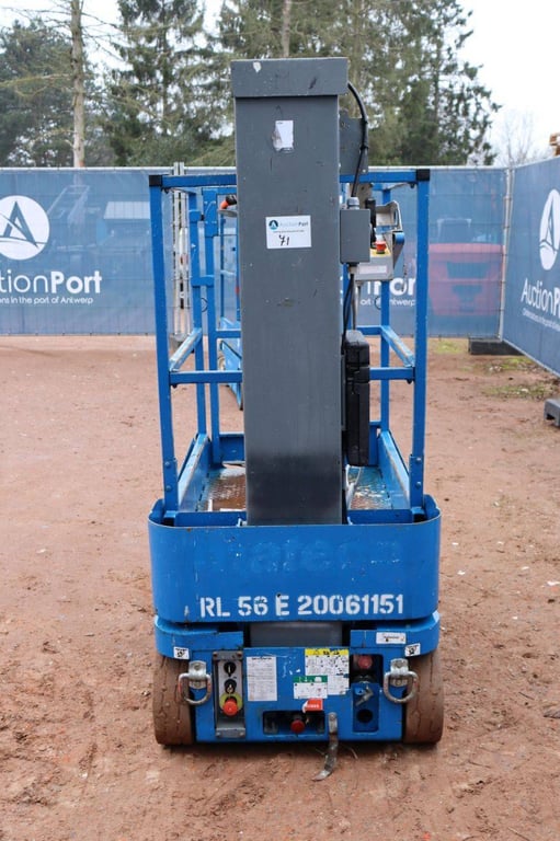 Skyjack SJ12 Electric Mast Lift 5.6m 2015 2015 SJ12 2015 1 image 5