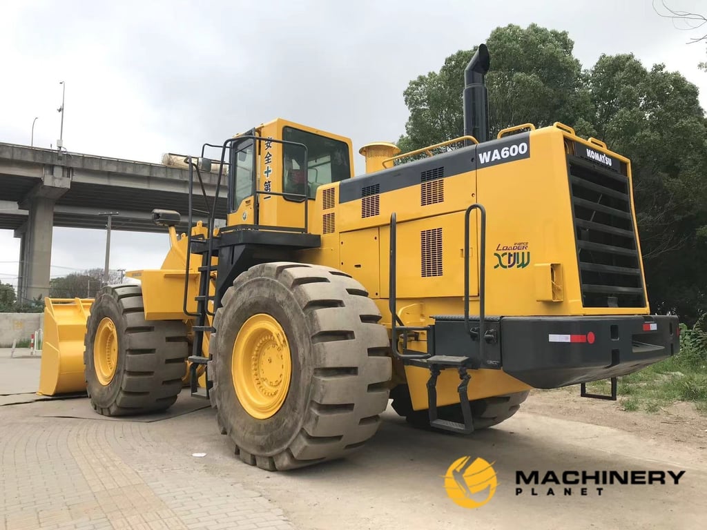Komatsu WA600-3 good quality Original for sale WA600-3 2018 1 Wheel Loaders image 5