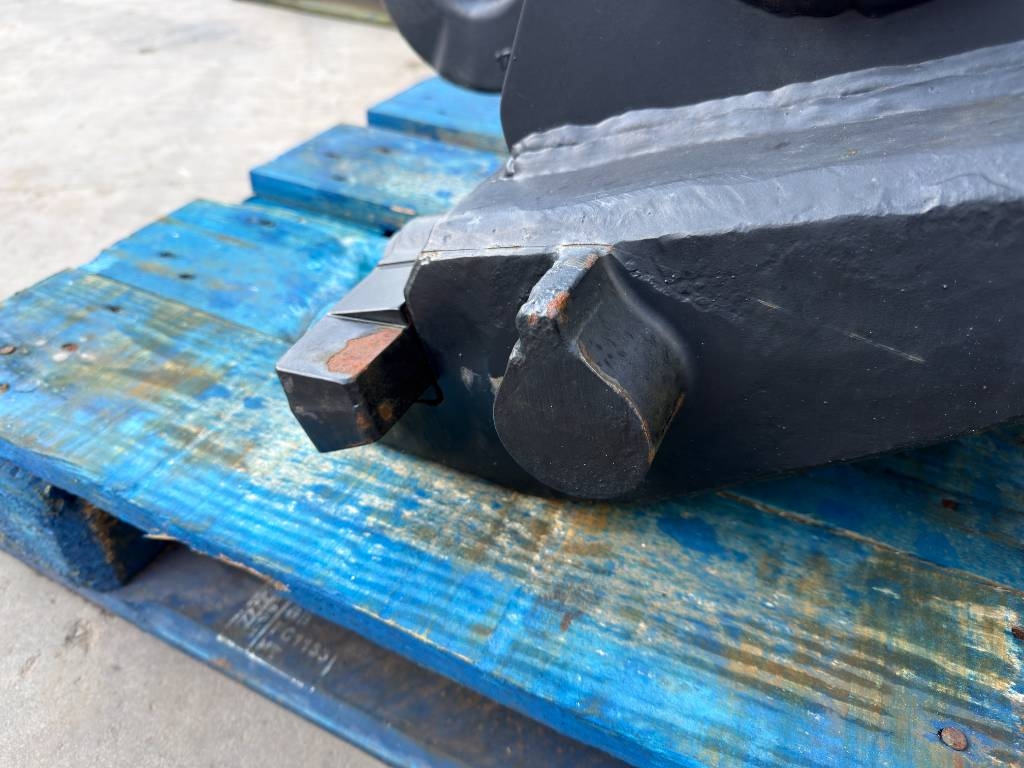 Heavy machinery product image - Image 11 of 15