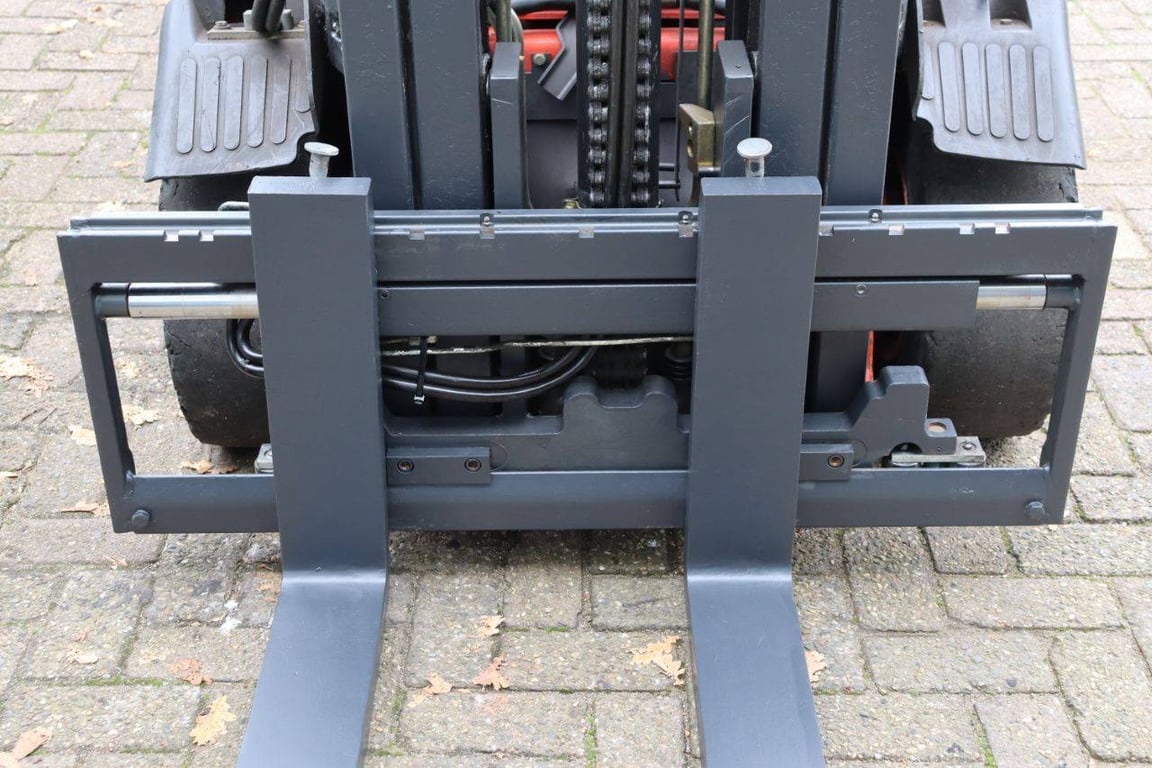 Heftruck Linde E25-02 Elektrisch 2500kg 2002 2002 E25-02 2002 1 Forklift image 12