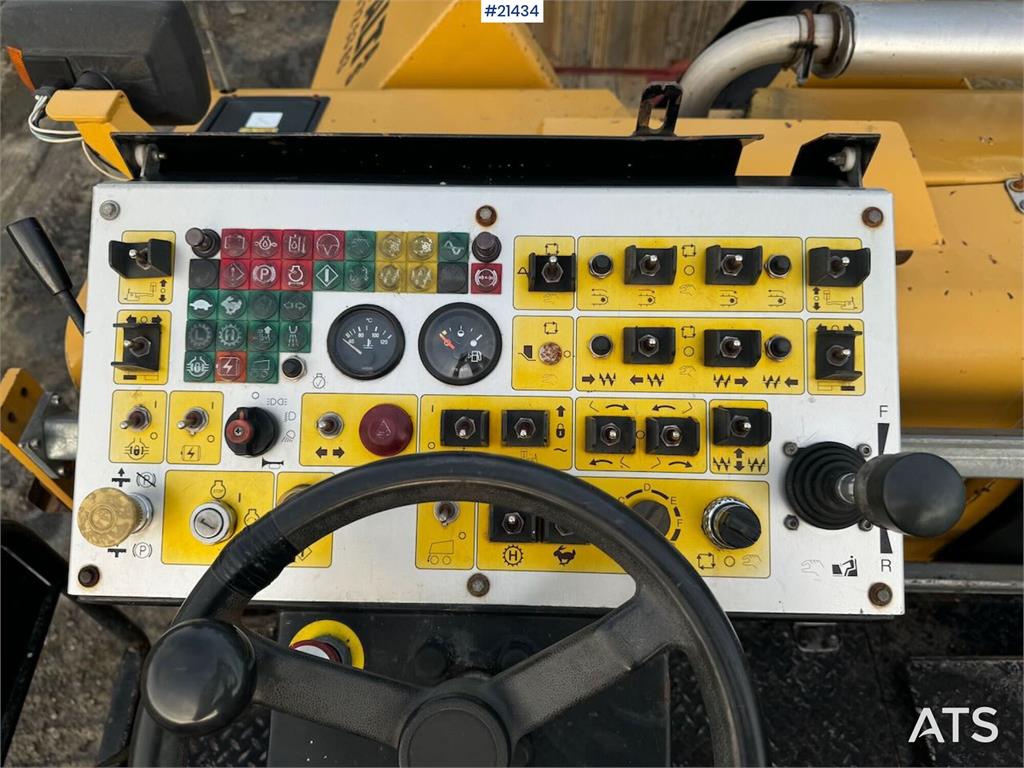 Heavy machinery product image - Image 8 of 15