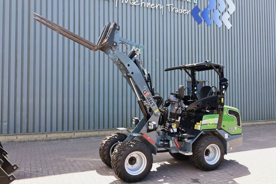 GiANT G2700E 100% Electric - Zero Emissions, Lithium-Iro 2024 GIANT - G2700E - 63695 Giant G2700E 100% Electric - Zero Emi...