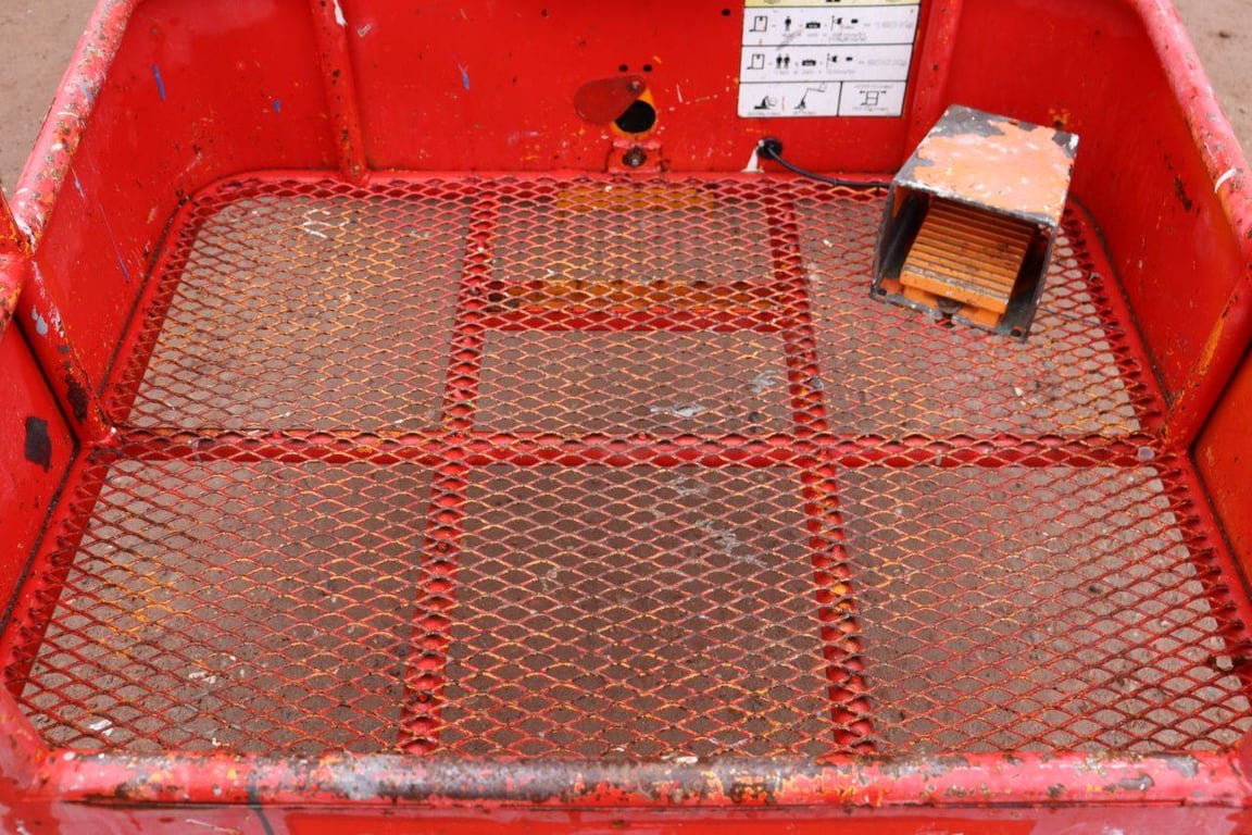 Mast lift ATN PIAF 880R Electric 8.8m 2015 2015 ATN PIAF 880R 2015 1 image 12