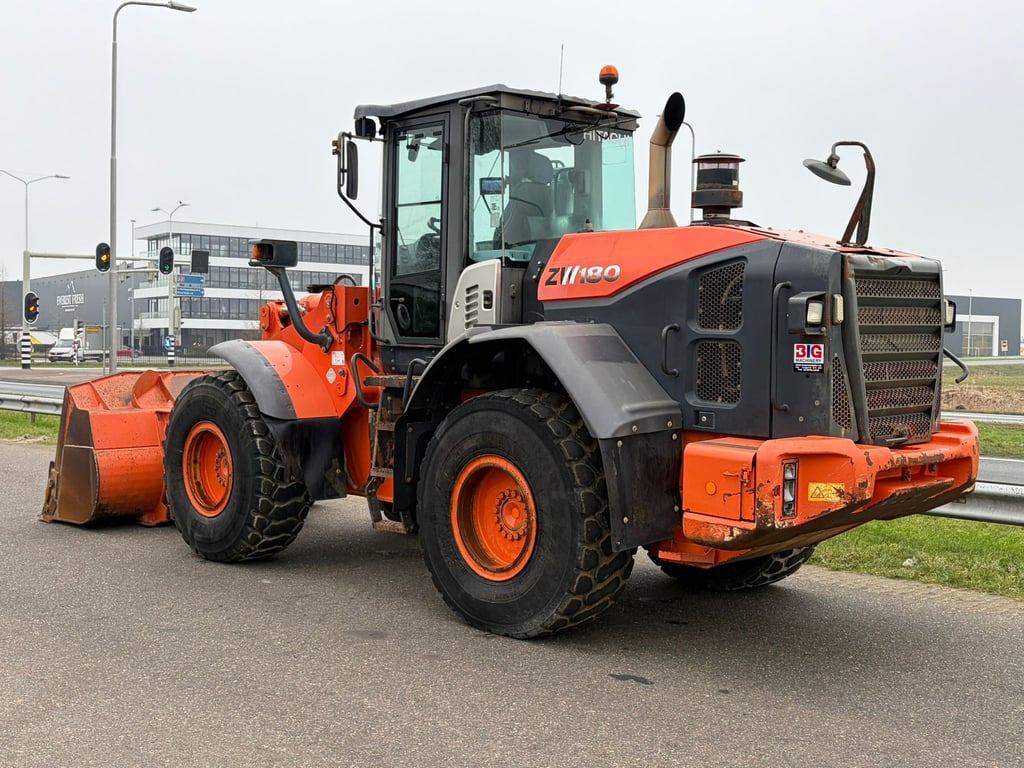 Hitachi ZW180-5B-TPDX 2015 00033794 ZW180-5B-TPDX 2015 1 image 4