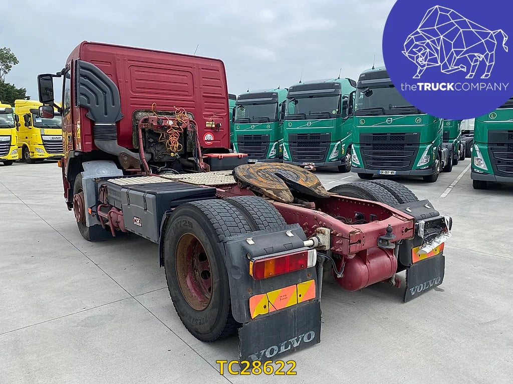 Volvo FM 380 2003 TC28622 FM 380 2003 1 image 3