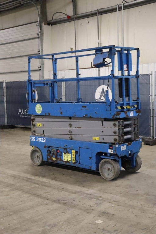 Scissor lift Genie GS-2632 Electric 9.9m 2014 2014 GS-2632 2014 1 Scissor Lifts image 4