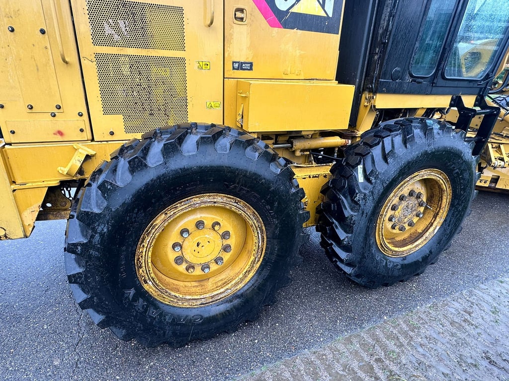 Caterpillar 120K | NEW TIRES 2018 00032807 120K | NEW TIRES 2018 1 image 11