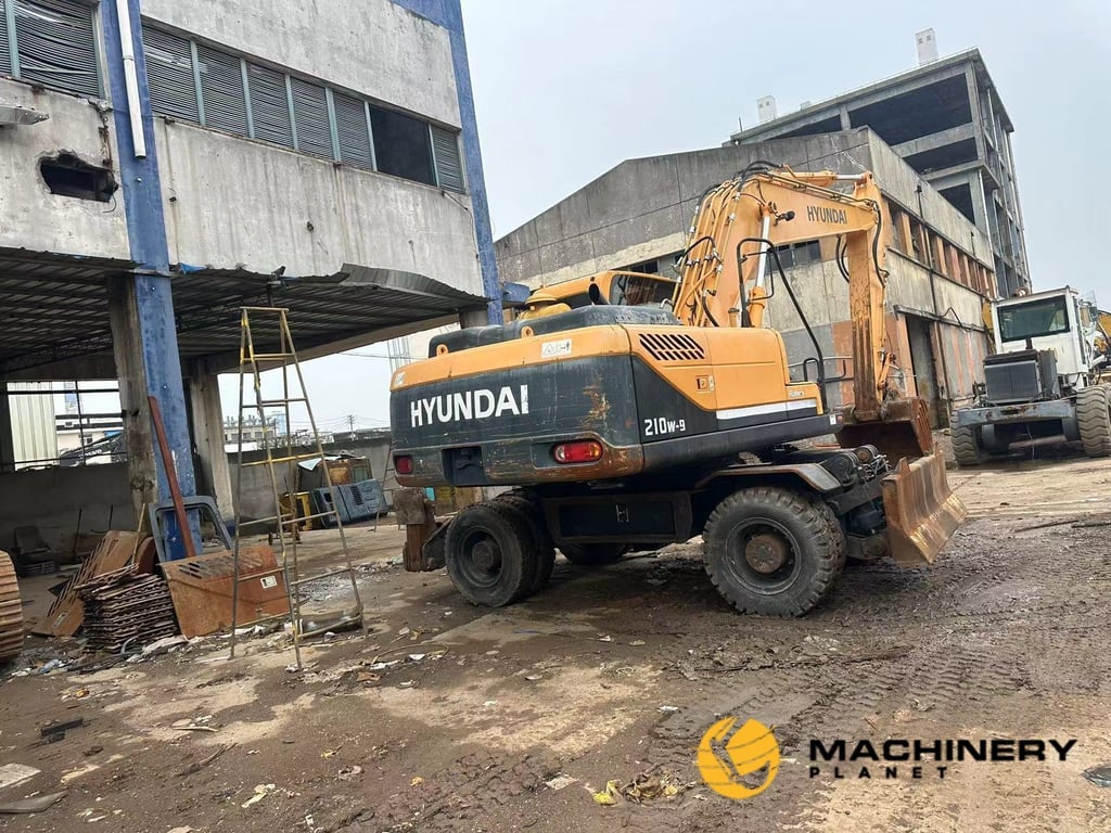 Heavy machinery product image - Image 6 of 13