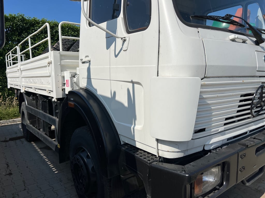 MercedesBenz 1017 4X4 ex army reconditioned white with crane 70000311 MercedesBenz 1017 4X4 ex army reconditioned white wi...