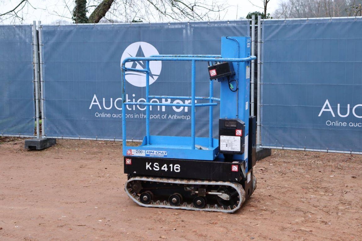 Mast lift Aichi RM04B Electric 5.8m 2005 2005 RM04B 2005 1 image 3