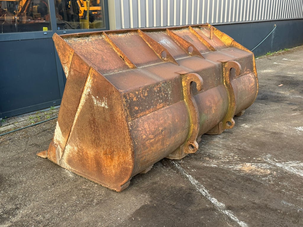 Heavy machinery product image - Image 3 of 9