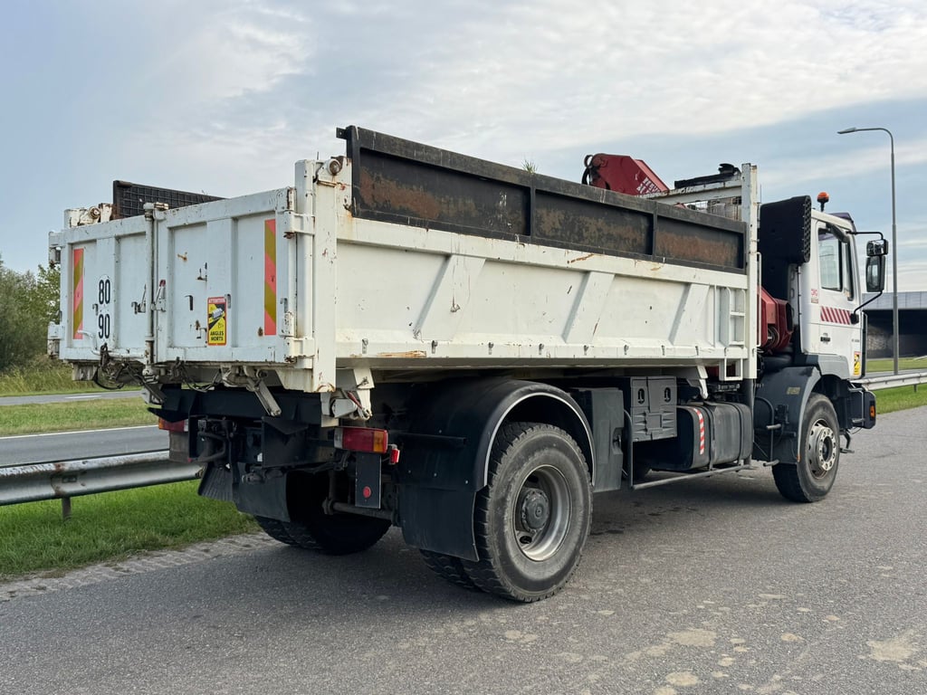 MAN 19.310 4x2 Kipper with HMF 1463K2 Crane 2001 00033534 19.310 4x2 Kipper with HMF 1463K2 Crane 2001 1 Crane trucks image 5