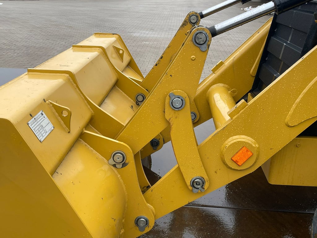 Heavy machinery product image - Image 13 of 15