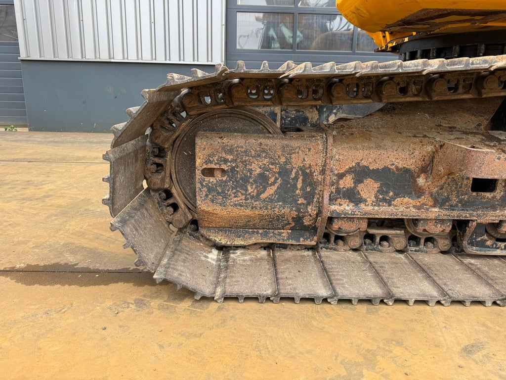 JCB JS220 LC Semi Long Reach - 10 meter 2015 00033361 JS220 LC Semi Long Reach - 10 meter 2015 1 image 12