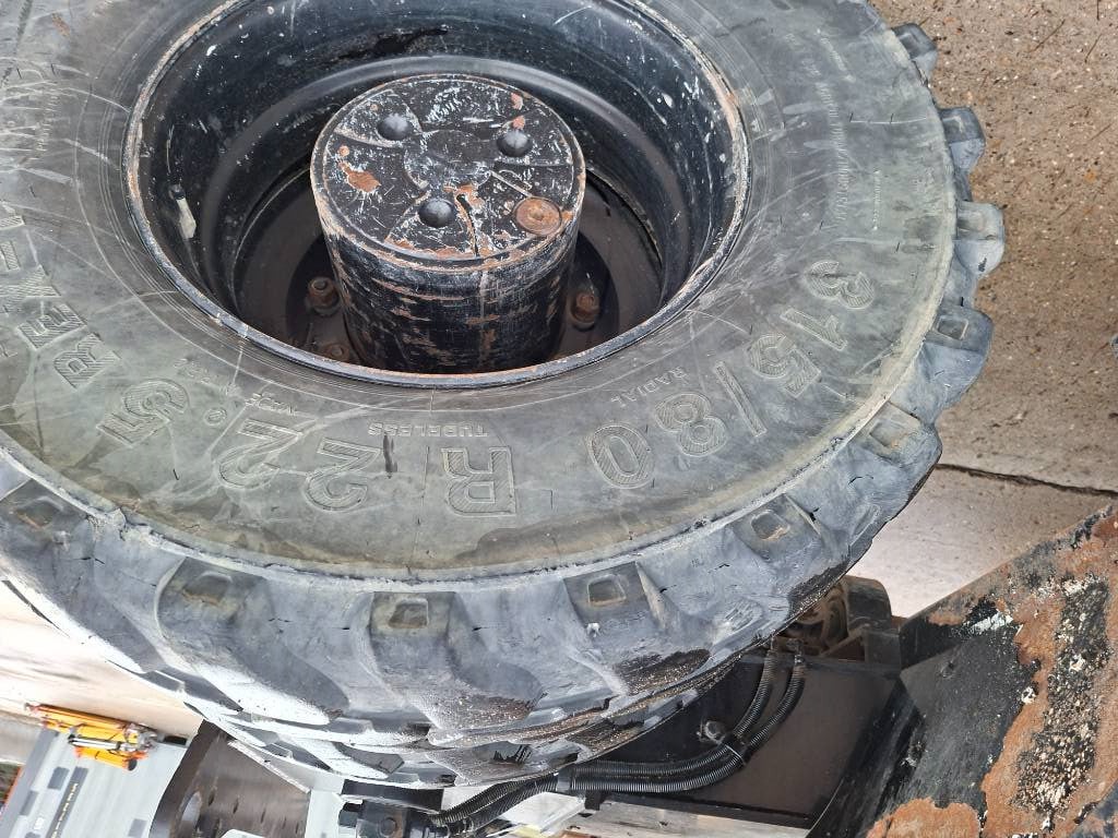 Heavy machinery product image - Image 28 of 32