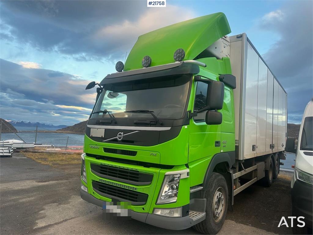 Volvo FM450 box truck 6x2 w/ full side opening, 2 zone u 2016 21758 FM450 box truck 6x2 w/ full side opening, 2 zone u 201...