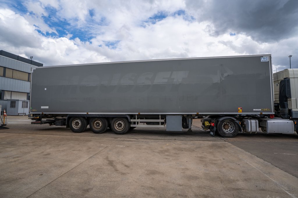CHEREAU CHEREAU+CARRIER 1950 MT+DHOLLANDIA 2.5T 2015 E64417 Chereau CHEREAU+CARRIER 1950 MT+DHOLLANDIA 2.5T 2015 1 image 3