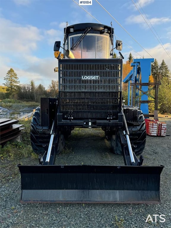 Logset 12F load carrier w/ World Power 180 T/M crane from 2021 19184 Logset 12F load carrier w/ World Power 180 T/M crane ...