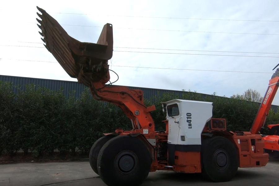 Sandvik LH410 Diesel, 4x4 Drive, 10t Capacity, Tilting Buc 2010 SANDVIK - LH410 - 30083 LH410 Diesel, 4x4 Drive, 10t Capac...