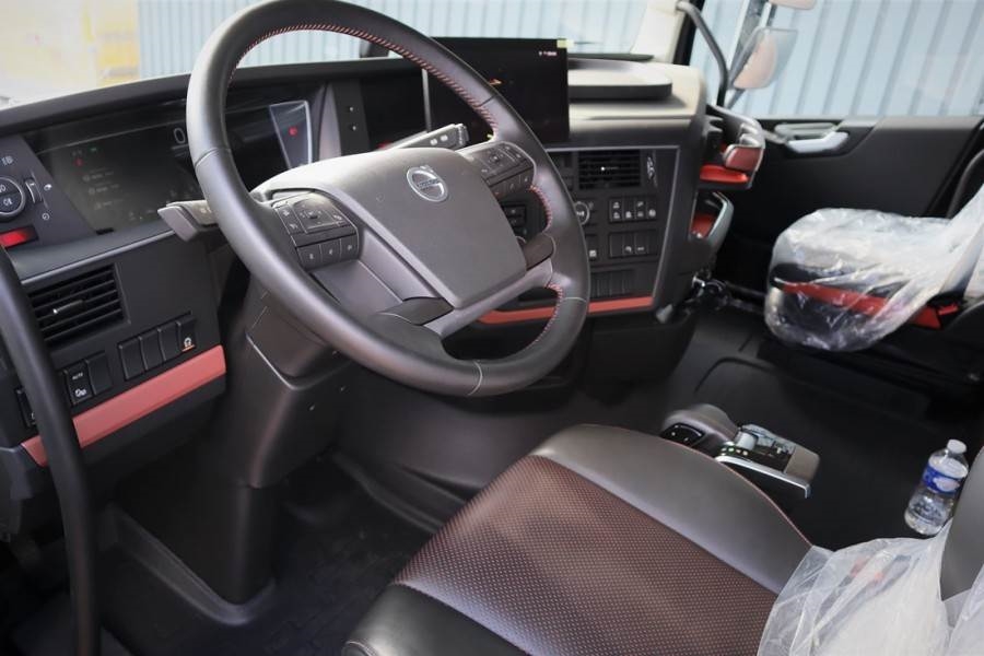 Volvo FH16 550 10x4 Valid inspection, *Guarantee! 10x4x6 2023 VOLVO - FH16 550 10x4 - 30008 FH16 550 10x4 Valid inspection...