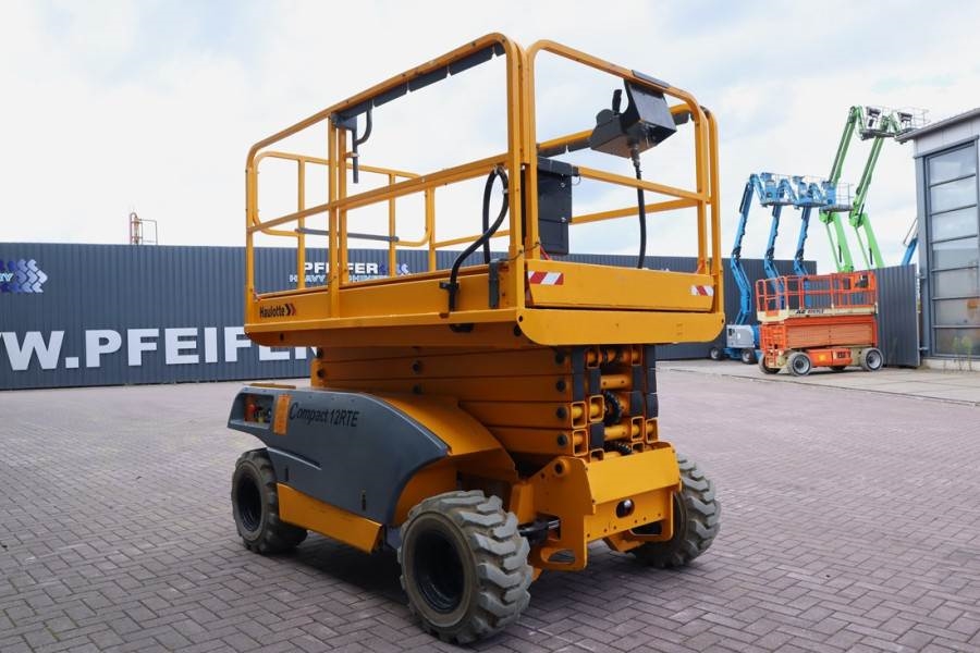 Haulotte Compact 12RTE Electric, 12m Working Height, 450kg 2011 HAULOTTE - Compact 12RTE - 63600 Compact 12RTE Electric, 1...