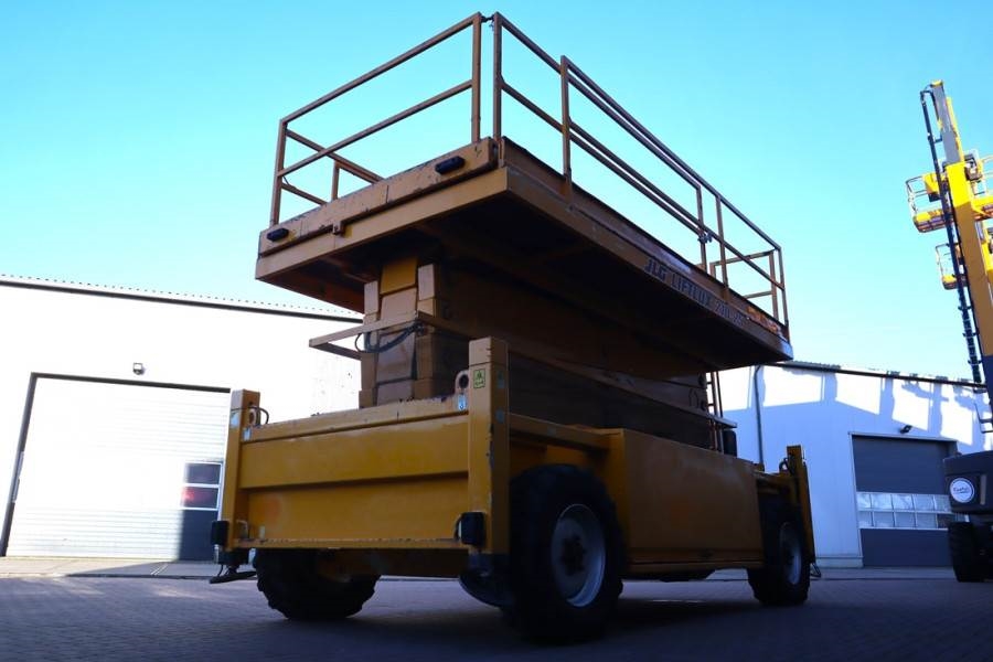 JLG 210-25 Diesel, 4x4 Drive, 23m Working Height, 1000 2011 JLG - 210-25 - 62404 210-25 Diesel, 4x4 Drive, 23m Working Hei...