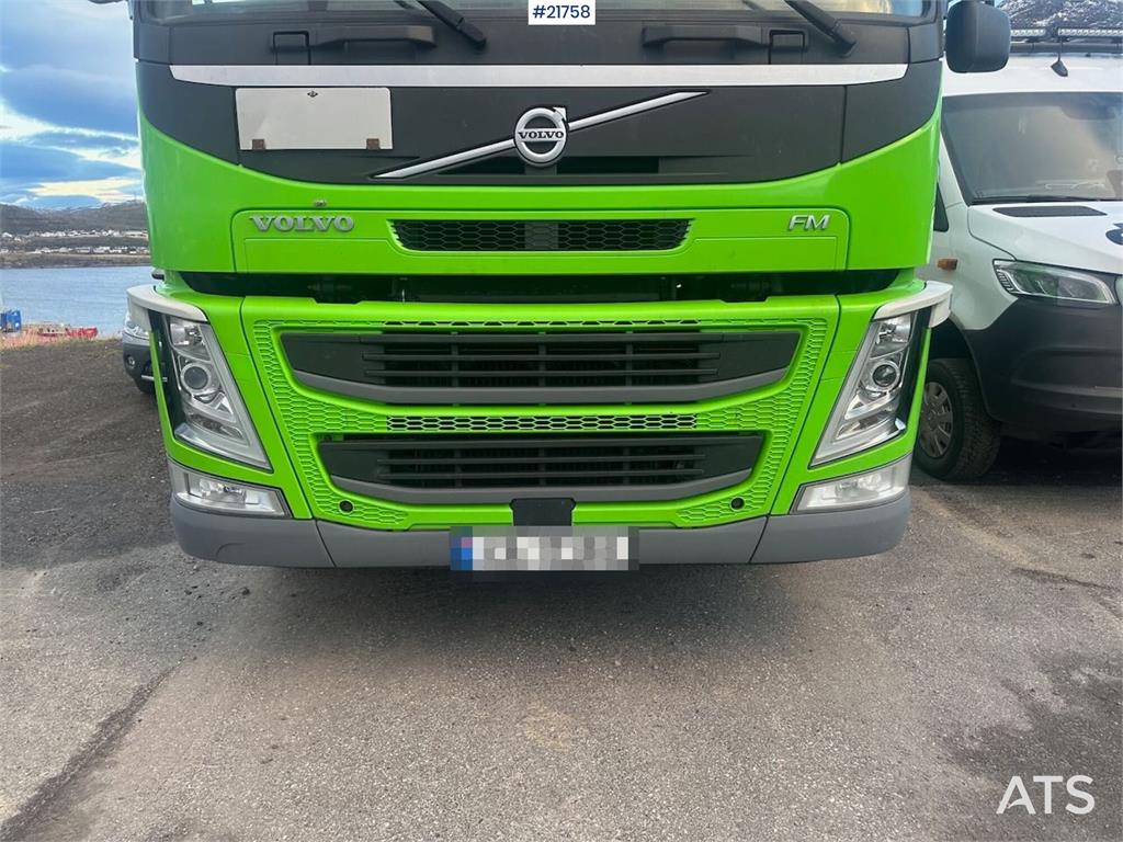 Volvo FM450 box truck 6x2 w/ full side opening, 2 zone u 2016 21758 FM450 box truck 6x2 w/ full side opening, 2 zone u 201...