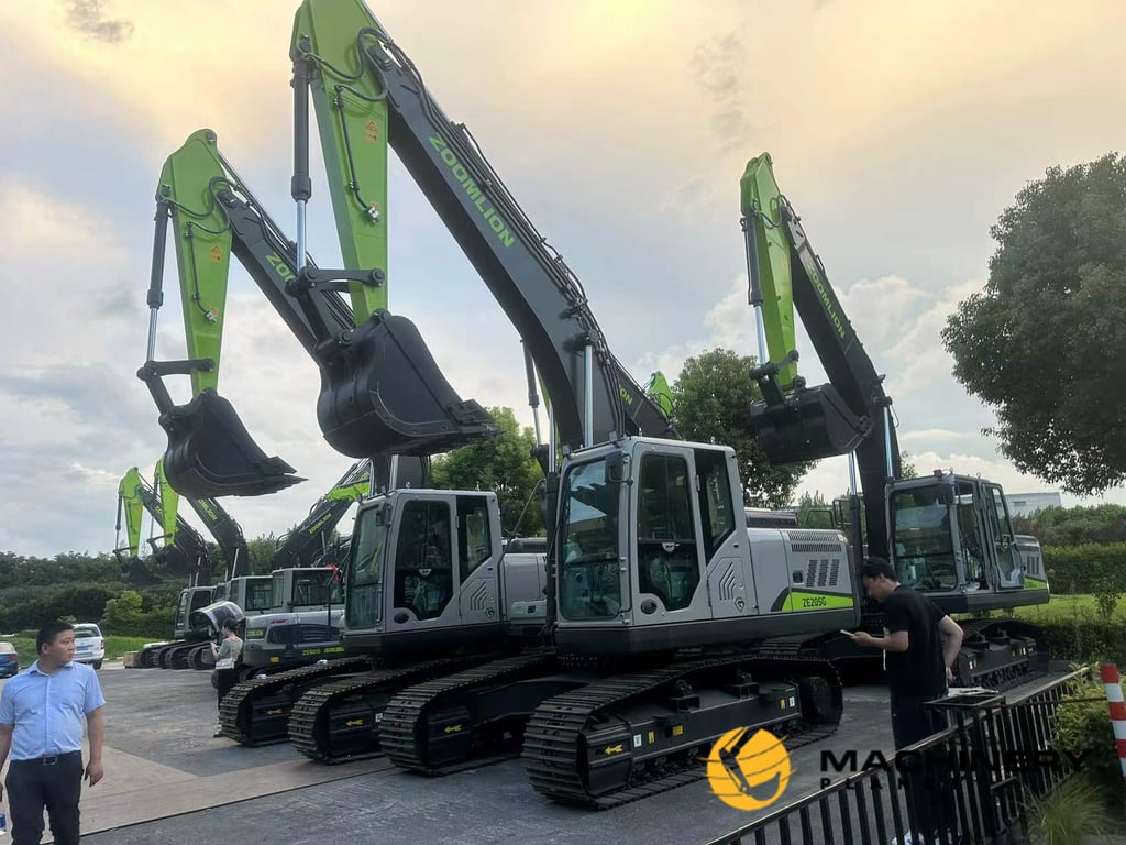 Zoomlion Used ZE205G Crawler Excavator GOOD CONDITION ZE205G 2018 1 Crawler Excavators image 5
