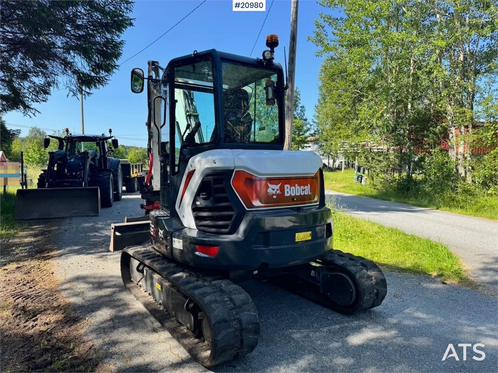 Bobcat E55Z Mini Excavator w/ Rototilt and 2 buckets. 260 2022 20980 E55Z Mini Excavator w/ Rototilt and 2 buckets. 260 20...