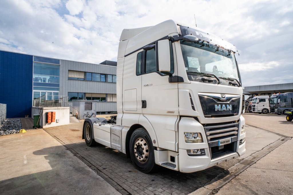 MAN TGX 18 460 XLX BLS+INTARDER+ADR+KIPHYDR. 2017 E64112 TGX 18 460 XLX BLS+INTARDER+ADR+KIPHYDR. 2017 1 image 2