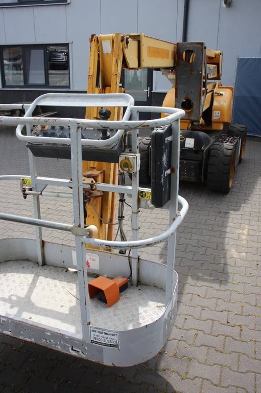 Nifty HR 15 NDE Electric/Diesel Telescopic Boom Lift 2005 2005 Nifty HR 15 NDE 2005 1 image 5
