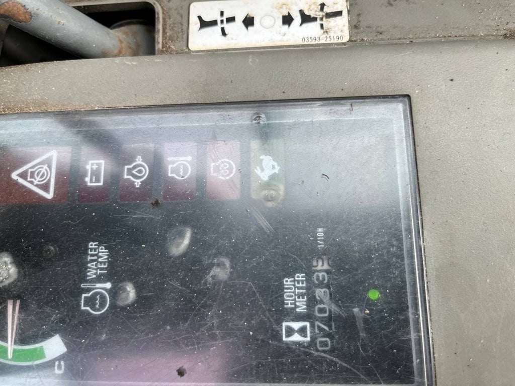 Mini excavator Takeuchi TB016 Diesel 9kW 2001 2001 TB016 2001 1 image 10