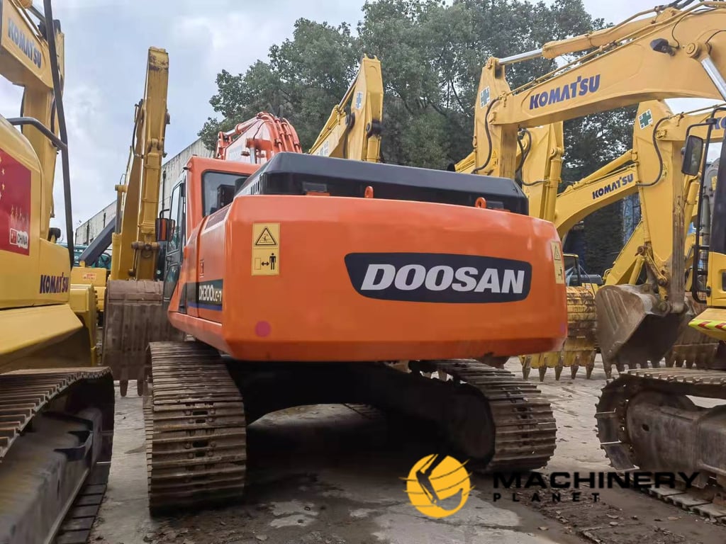 DOOSAN DH300LC-7 Used Crawler Excavator Hot Sale DH300LC-7 2019 1 Crawler Excavators image 5