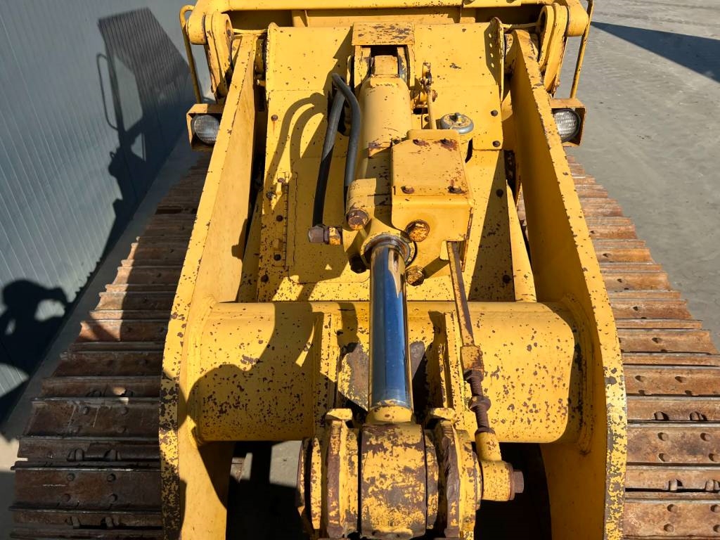 CAT 953 - Ripper 1986 206459 953 - Ripper 1986 1 image 15
