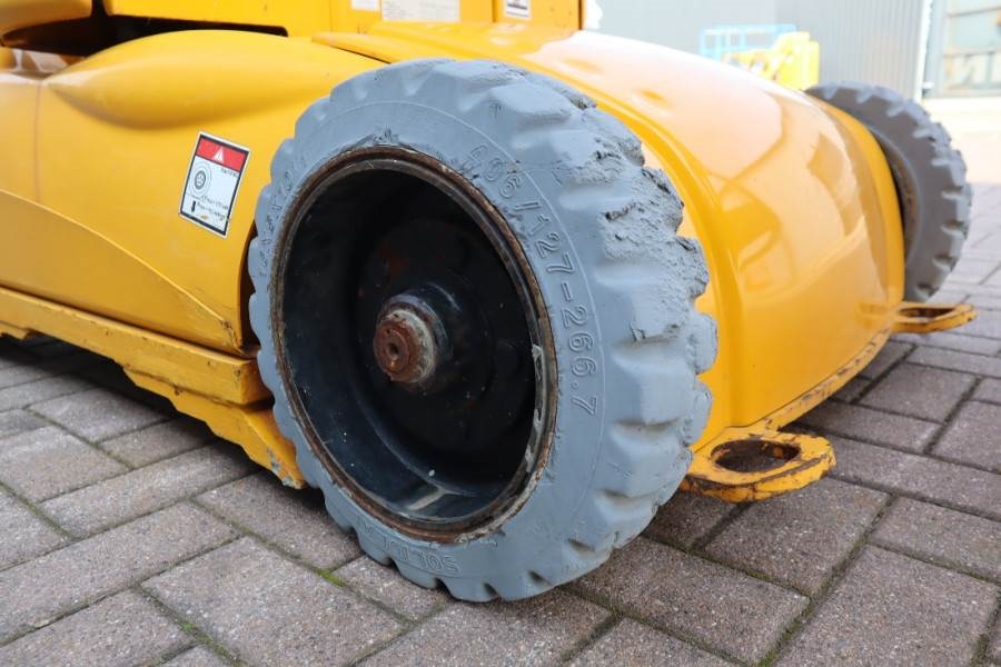 Haulotte STAR 10 Electric, 10m Working Height, 3m Reach, 20 2011 HAULOTTE - STAR 10 - 63011 STAR 10 Electric, 10m Working ...