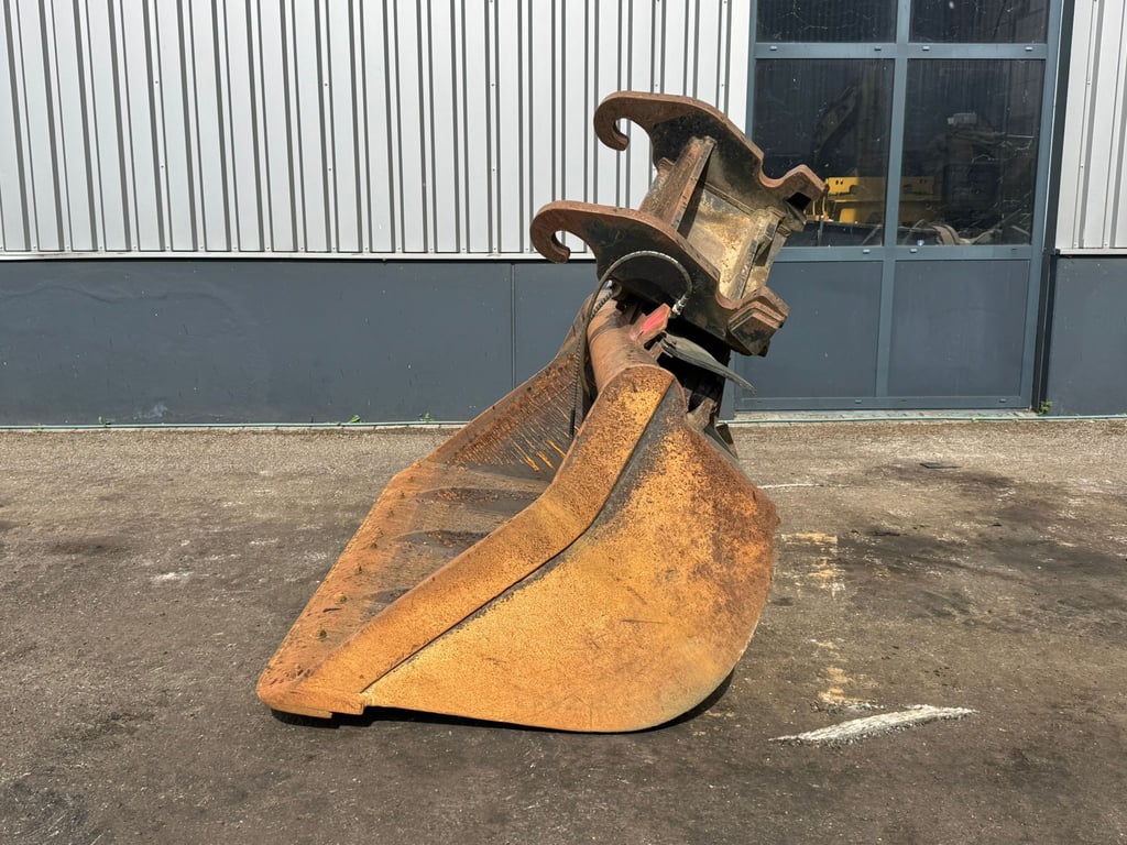 Tilting Bucket CW45 27-42 tons excavator 70001932 Tilting Bucket CW45 27-42 tons excavator 1 image 8