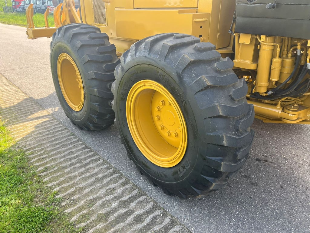 Caterpillar 140GC - Push block / Ripper / New Tires 2019 00032581 140GC - Push block / Ripper / New Tires 2019 1 image 13