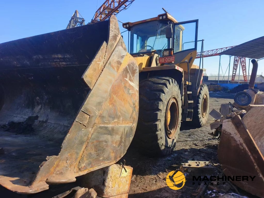 SDLG LG978 Loader Used Good Condition For Sale LG978 2017 1 Wheel Loaders image 3