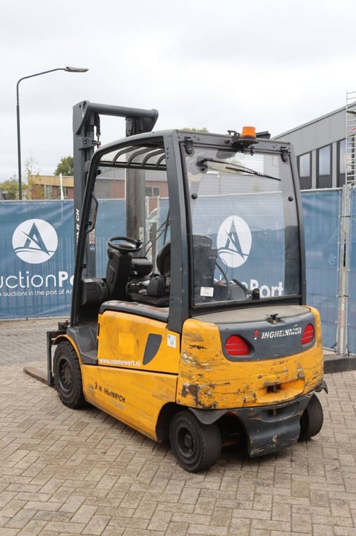 Forklift Jungheinrich EFG430 Electric 3000kg 4.0m 2010 2010 EFG 430 2010 1 Forklift image 4