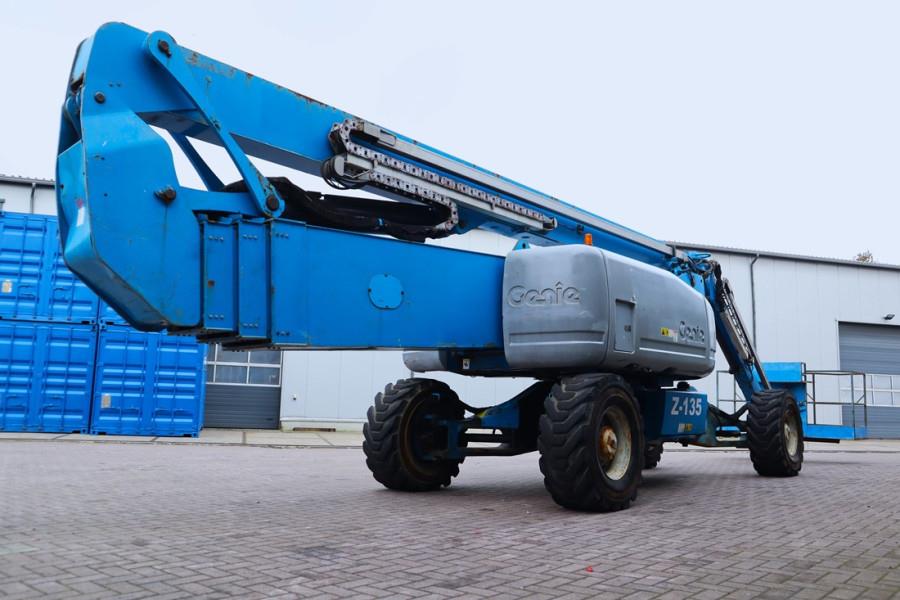 Genie Z135/70 Diesel, 4x4x4 Drive, 43m Lifting Height, 2 2006 GENIE - Z135/70 - 90348 Z135/70 Diesel, 4x4x4 Drive, 43m Lif...