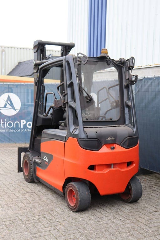 Forklift Linde E30HL-01/600 Electric 3000kg 2017 2017 E30HL-01/600 2017 1 Forklift image 4