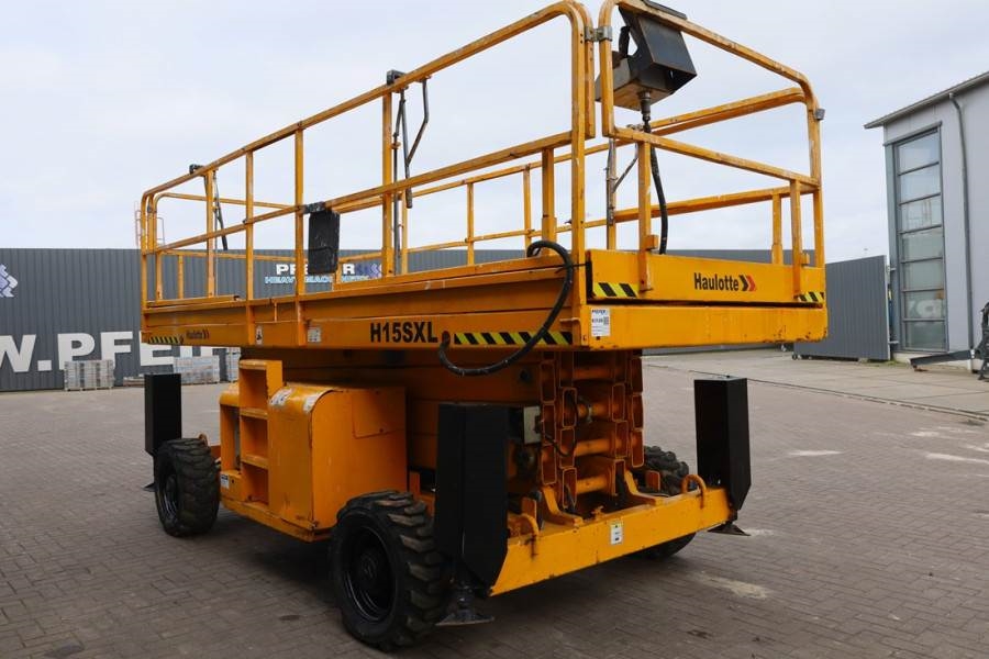 Haulotte H15SXL Diesel, 4x4 Drive, 15m Working Height, 500k 2011 HAULOTTE - H15SXL - 63129 H15SXL Diesel, 4x4 Drive, 15m W...