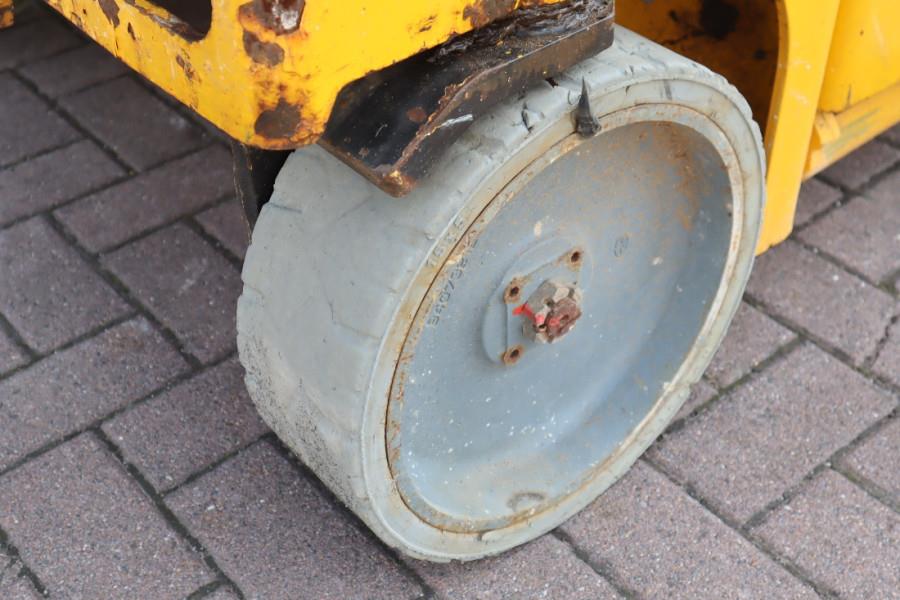 Haulotte Compact 14 Electric, 14m Working Height, 350kg Cap 2016 HAULOTTE - Compact 14 - 63036 Compact 14 Electric, 14m Wo...