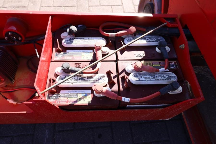 Magni ES0808E Electric, 8m Working height, 380kg Capacit 2019 MAGNI - ES0808E - 30183 MAGNI ES0808E Electric, 8m Working h...