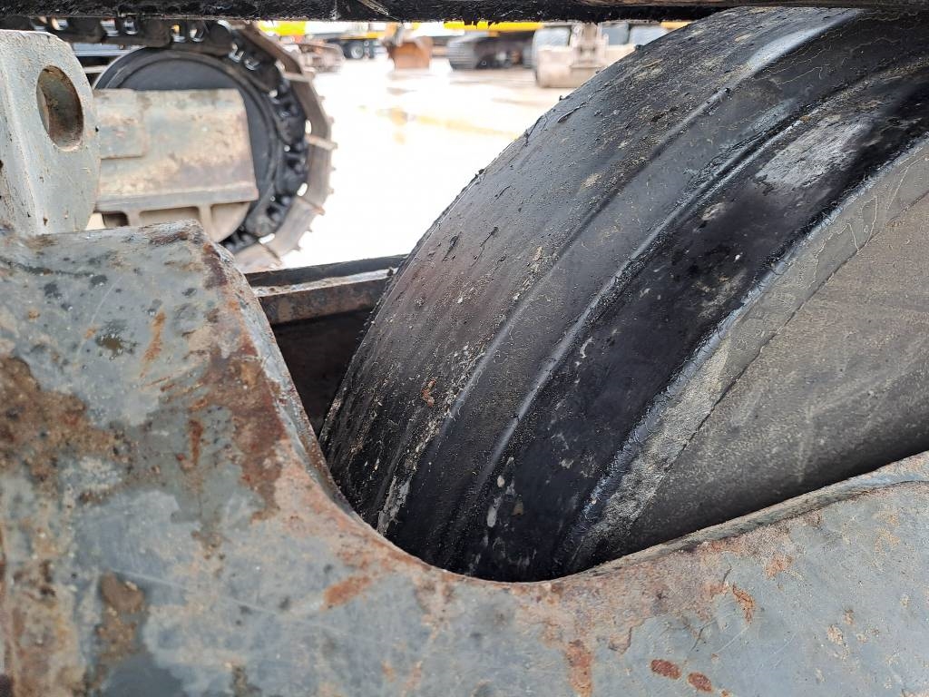 Liebherr R 946 2018 ATR-2045 R 946 2018 1 Crawler Excavators image 12
