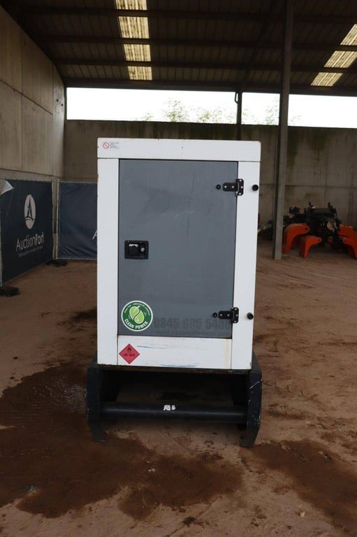 Generator SDMO R220C3 Diesel 200kVA 2012 2012 SDMO R220C3 2012 1 Generators image 7