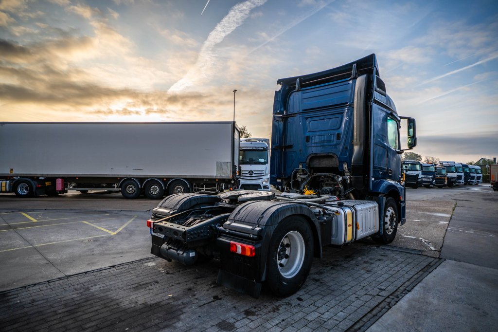 MERCEDES ACTROS 1846 LS + HYDR. 2017 E64578 ACTROS 1846 LS + HYDR. 2017 1 image 4