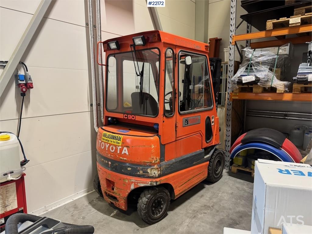 Heavy machinery product image - Image 1 of 3